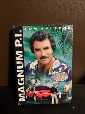 Universal Magnum P.I. DVD Box Set - Green, Black, Red